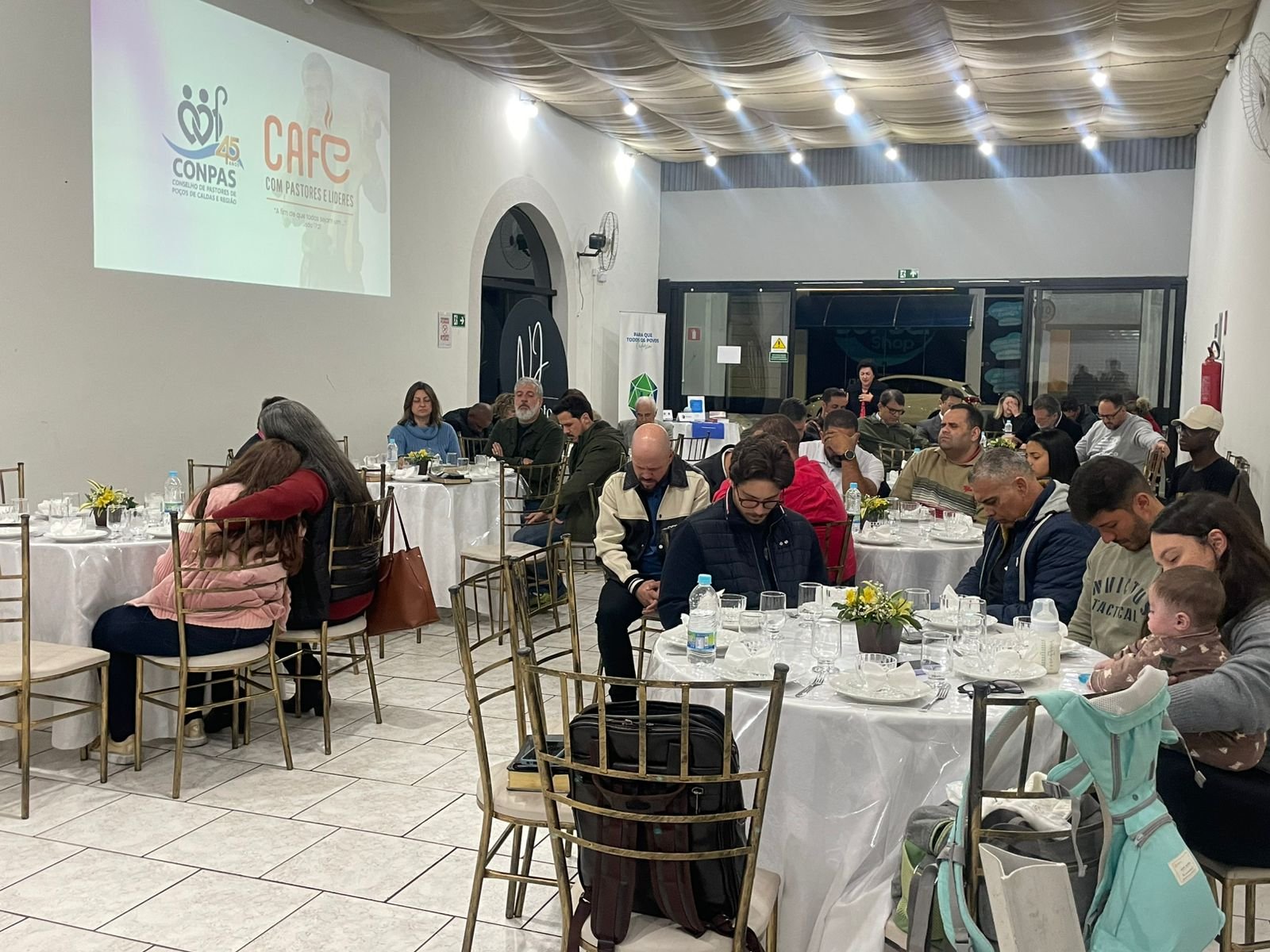 CAFÉ DE PASTORES 